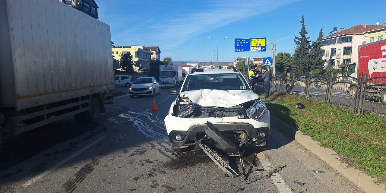 Trafik kazasında 2 kişi yaralandı