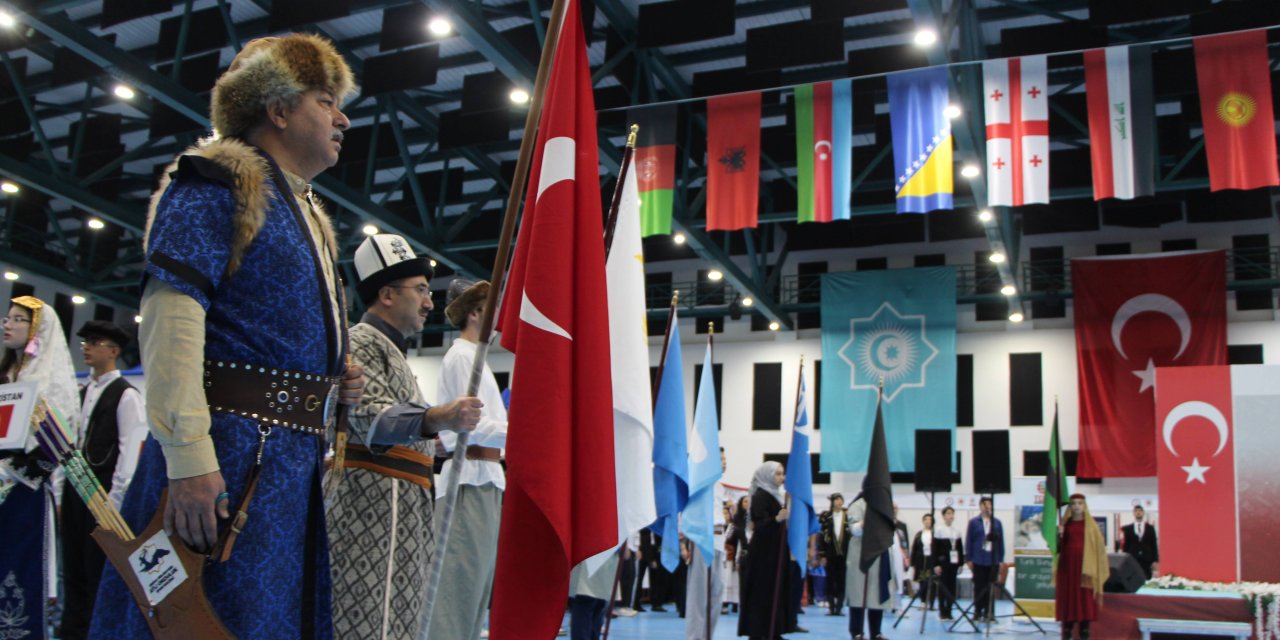 Samsun'da öğrenci ve vatandaşlardan yoğun ilgi