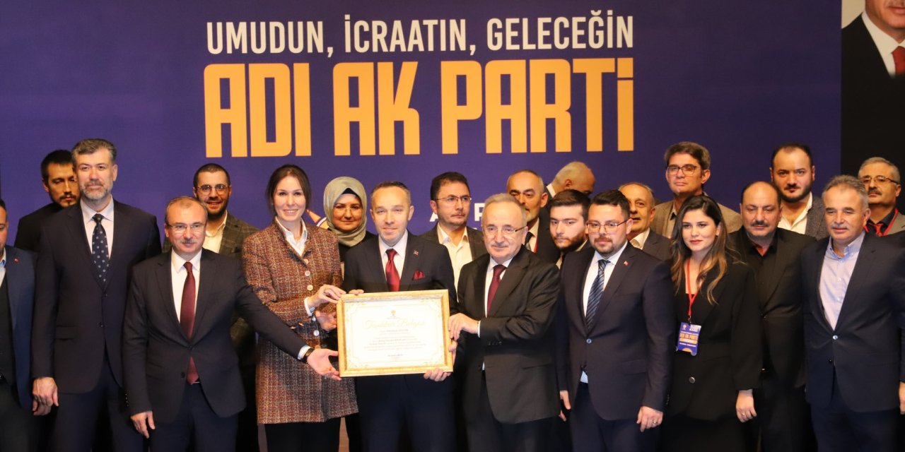 AK Parti Atakum'da yeni yönetim kurulu belli oldu