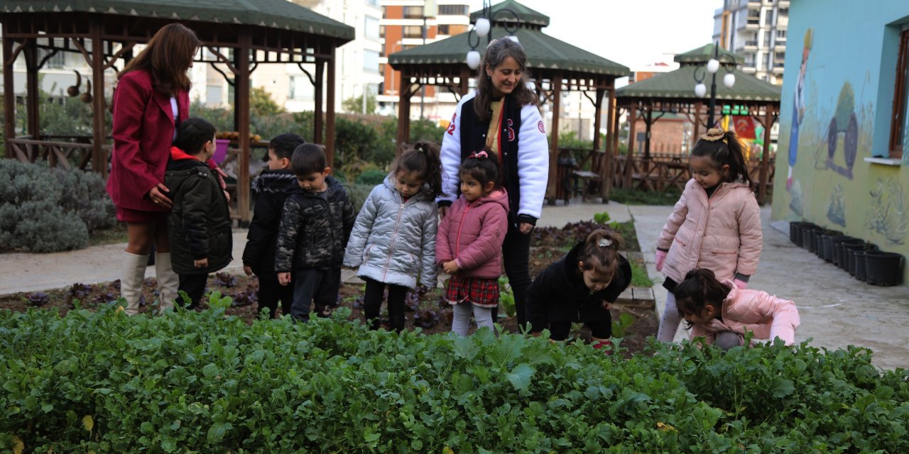 Minik öğrencilerden Ata Tohum’a ziyaret