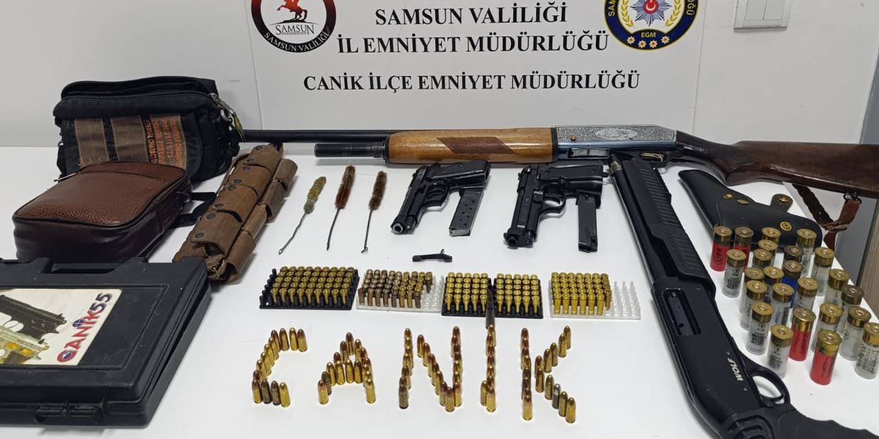 Samsun'da bir evde silah ve mühimmat ele geçirildi