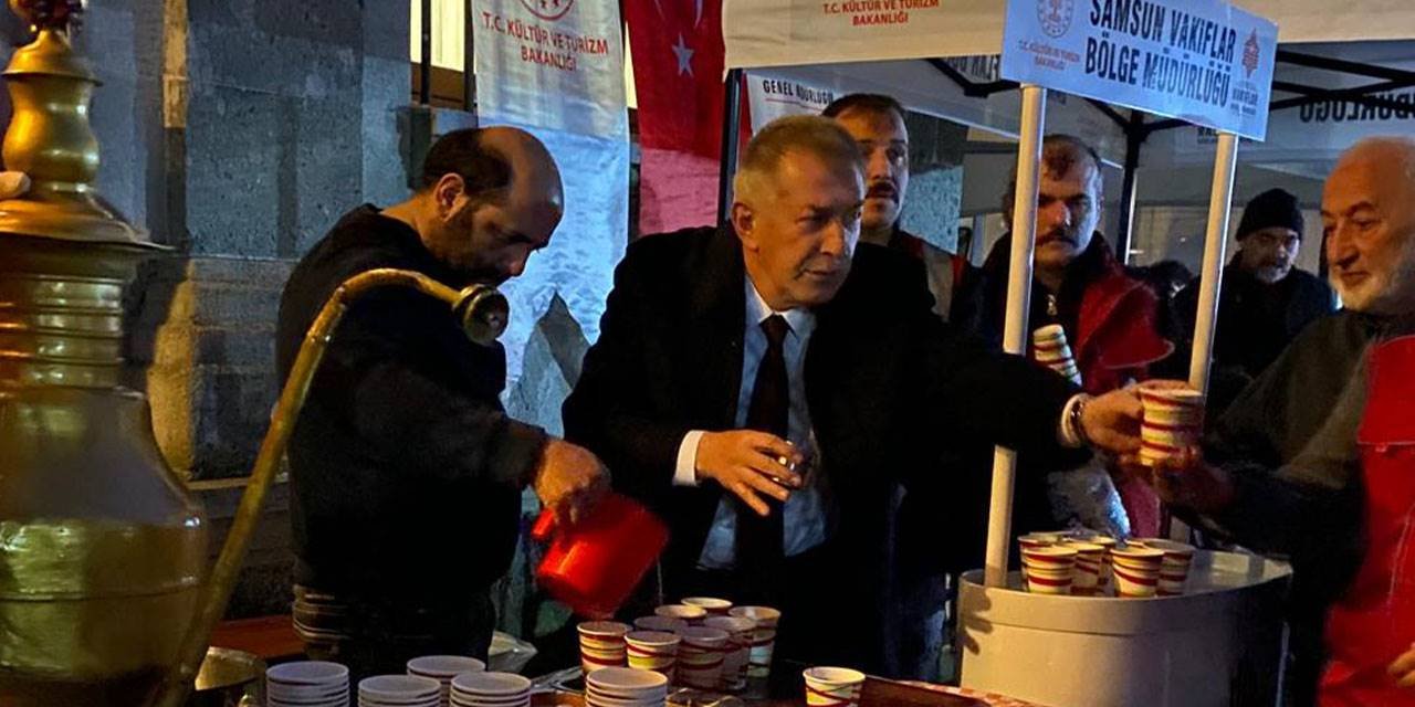 Kandil dolayısıyla sıcak salep dağıtıldı