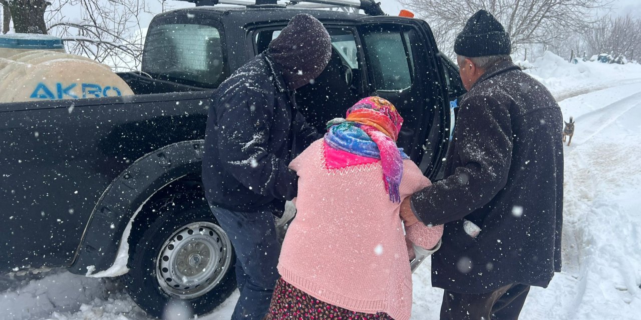 Hasta kadının yardımına belediye yetişti