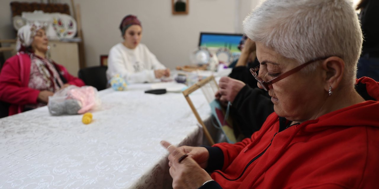 Özel gereksinimli bireyler vakitlerini verimli geçiriyor