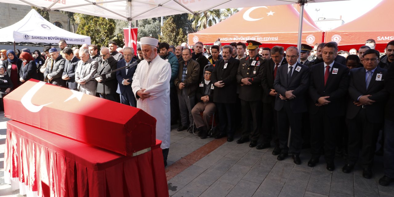 Memleketi Samsun'da son yolculuğuna uğurlandı