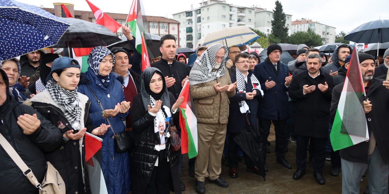 İsrail'in Gazze'ye saldırıları protesto edildi