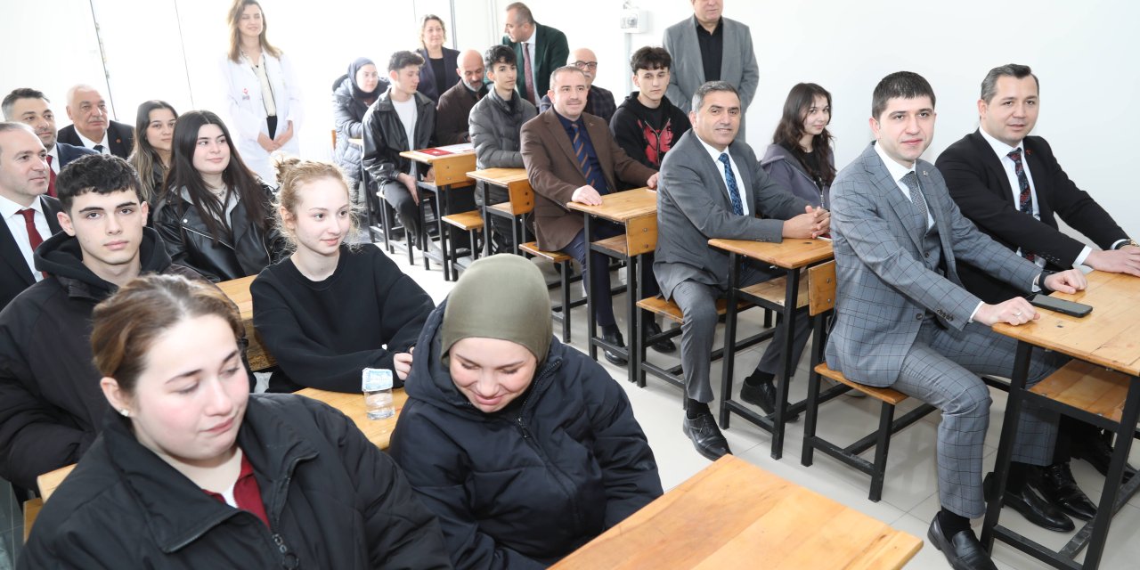 Alaçam'da Akademik Gelişim Merkezi açıldı