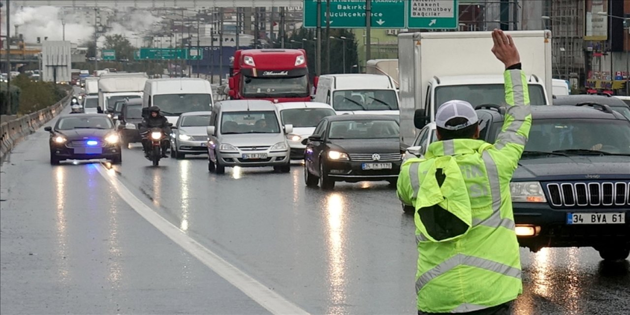 İzinsiz çakar kullanan sürücülere işlem yapıldı