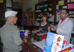 Eczane kalfalarına kurs açıldı