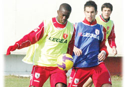 Dinlenmek yok  çalışmaya devam