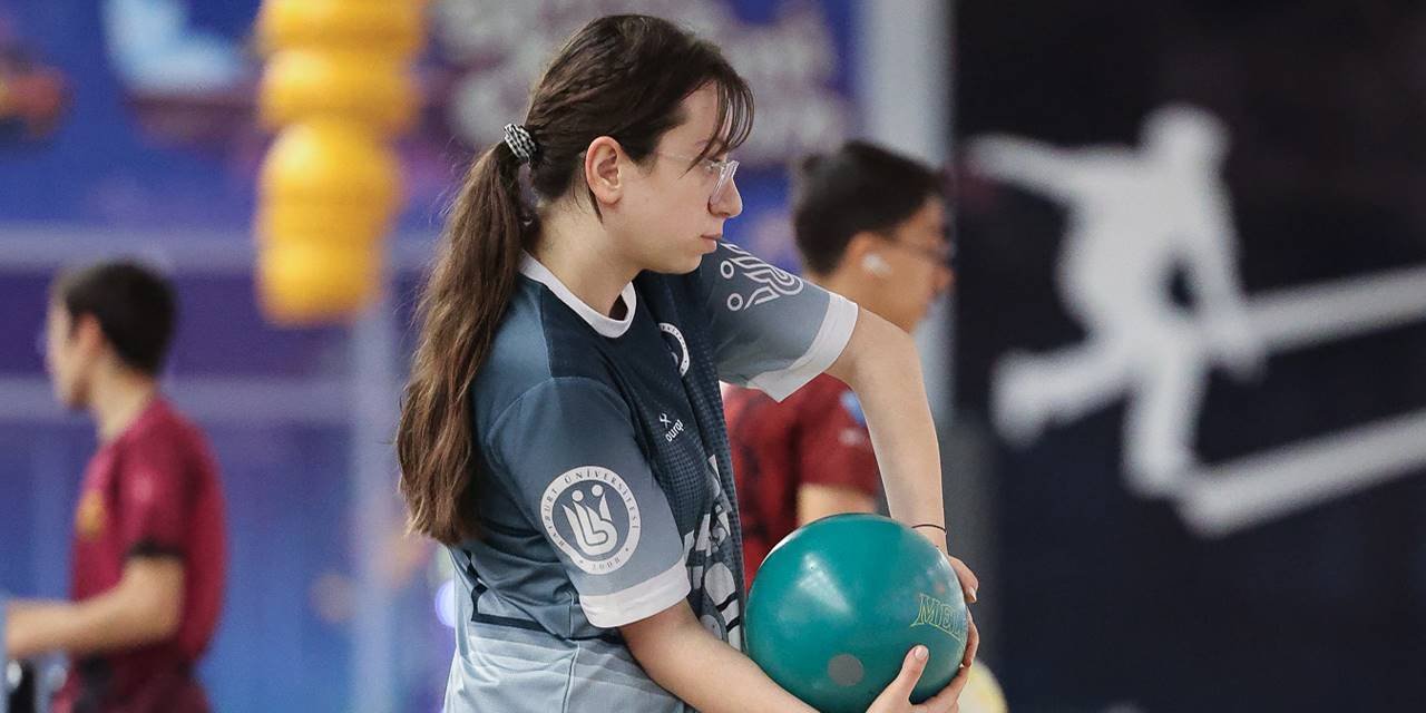 Gençler Bowling Şampiyonası Samsun'da başladı