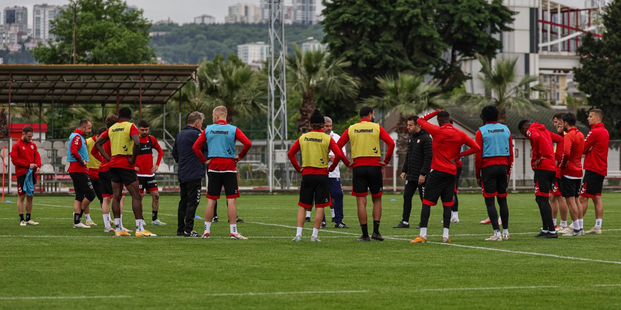 Sivasspor mesaisi devam ediyor