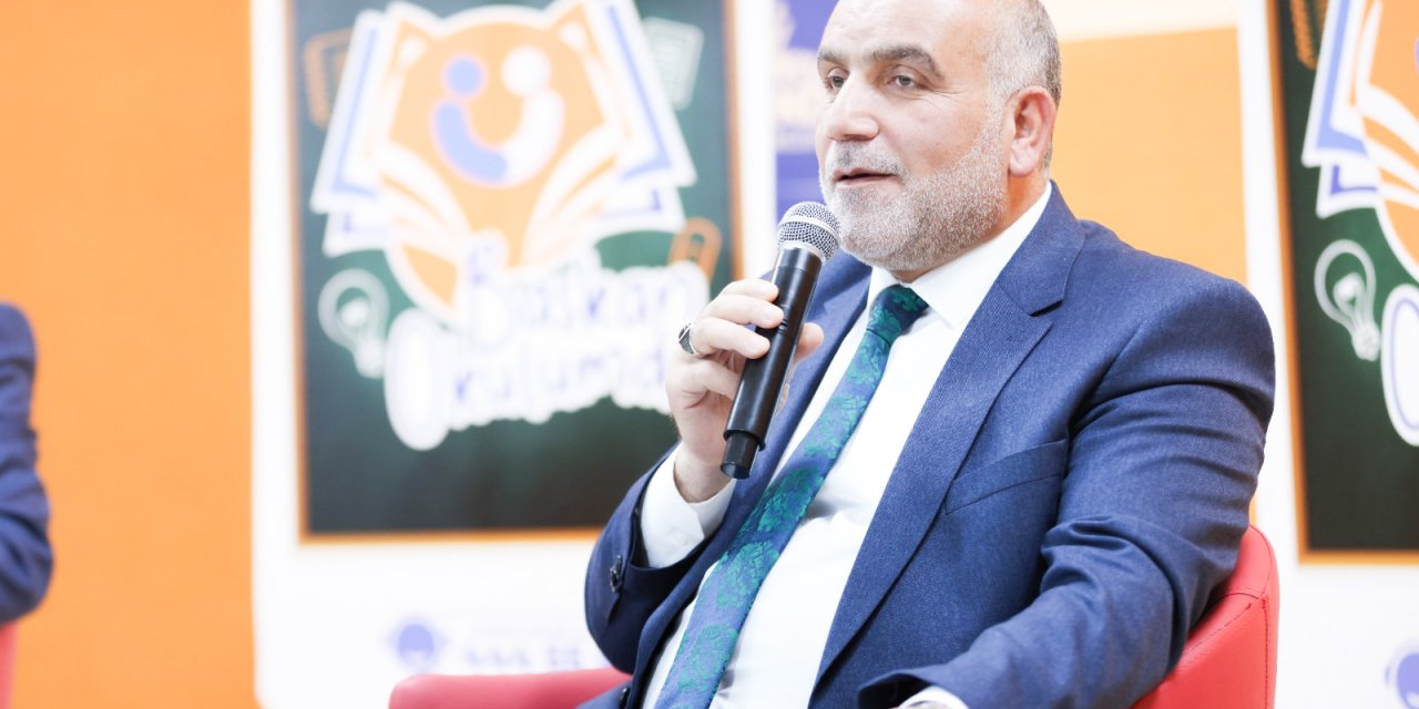 Başkan Sandıkçı öğrencilerle bir araya geldi