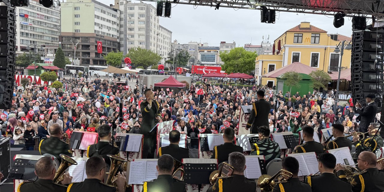 Samsun'da askeri bando konser verdi