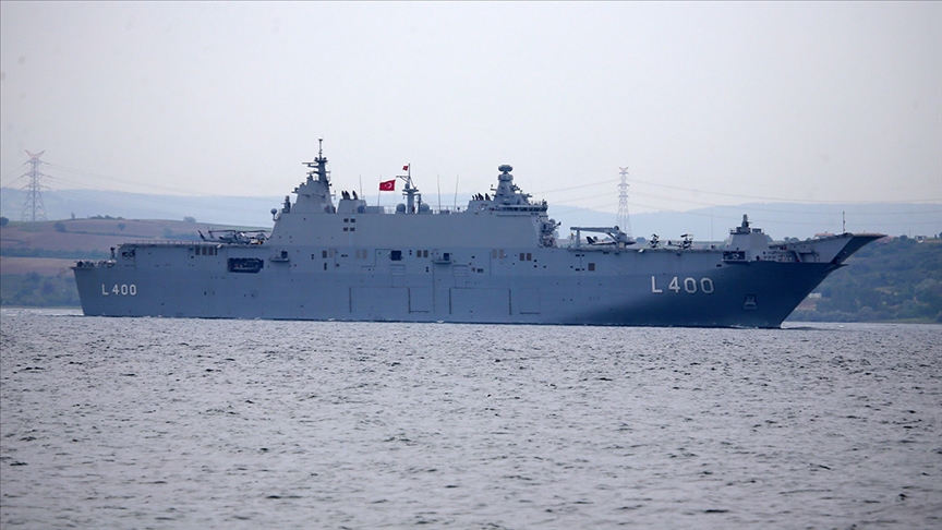 TCG Anadolu gemisi, gençlerle Samsun'a geldi