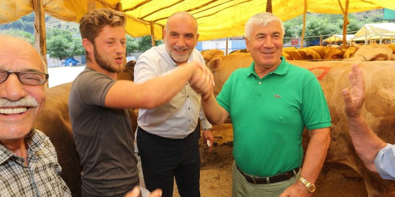Canik'te kurbanlıklar görücüye çıktı
