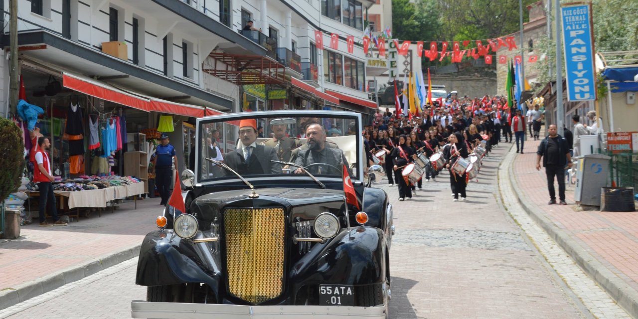 Yıl dönümü nedeniyle yürüyüş düzenlendi
