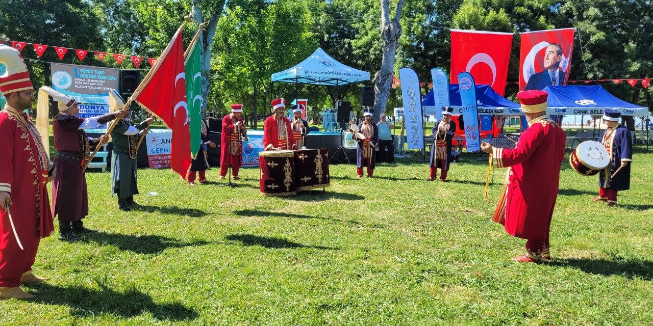 Büyük Türk Dünyası Kurultayı düzenlendi