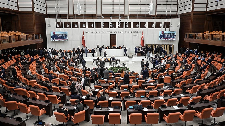 Yeni Meclis Başkanı Seçiliyor