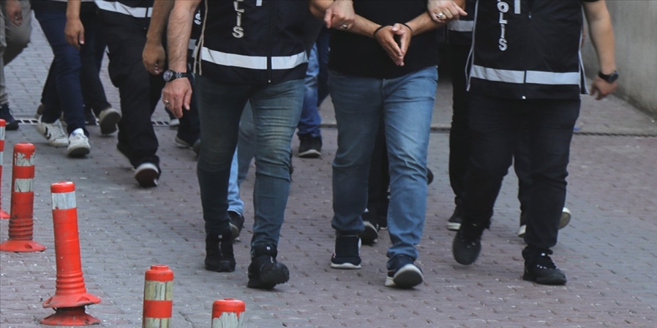 Samsun'da ruhsatsız silah operasyonu: 3 gözaltı