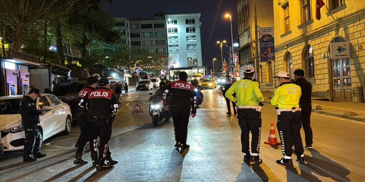 Huzur uygulamasında 949 kişi yakalandı