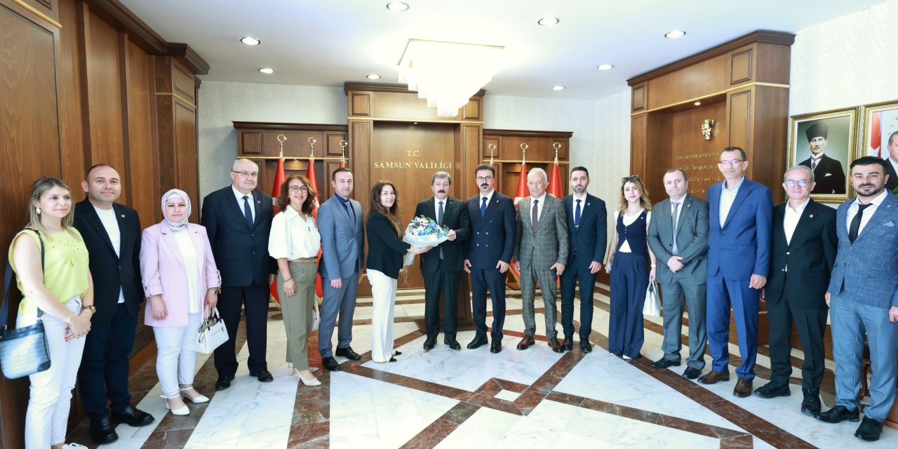 Yeni yönetim Vali Tavlı'yı ziyaret etti