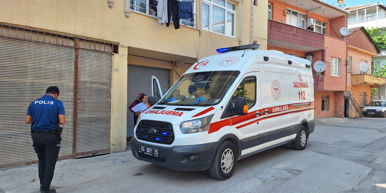 Merdivenden düşen bebek yaralandı