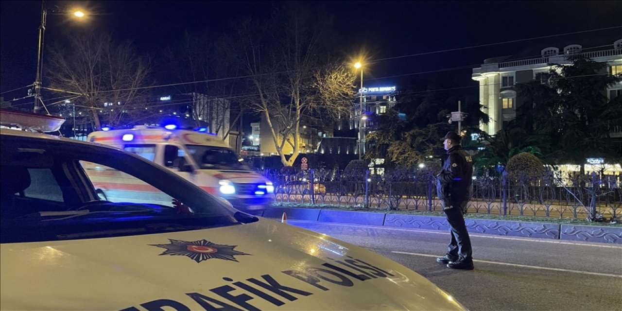 Araçta yapılan aramada ruhsatsız tabanca bulundu