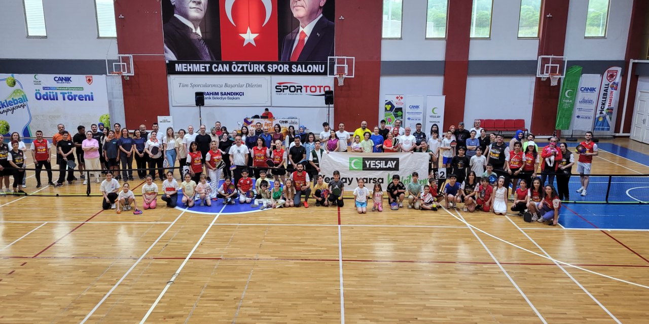 Aileler Arası Pickleball Şampiyonası yapıldı
