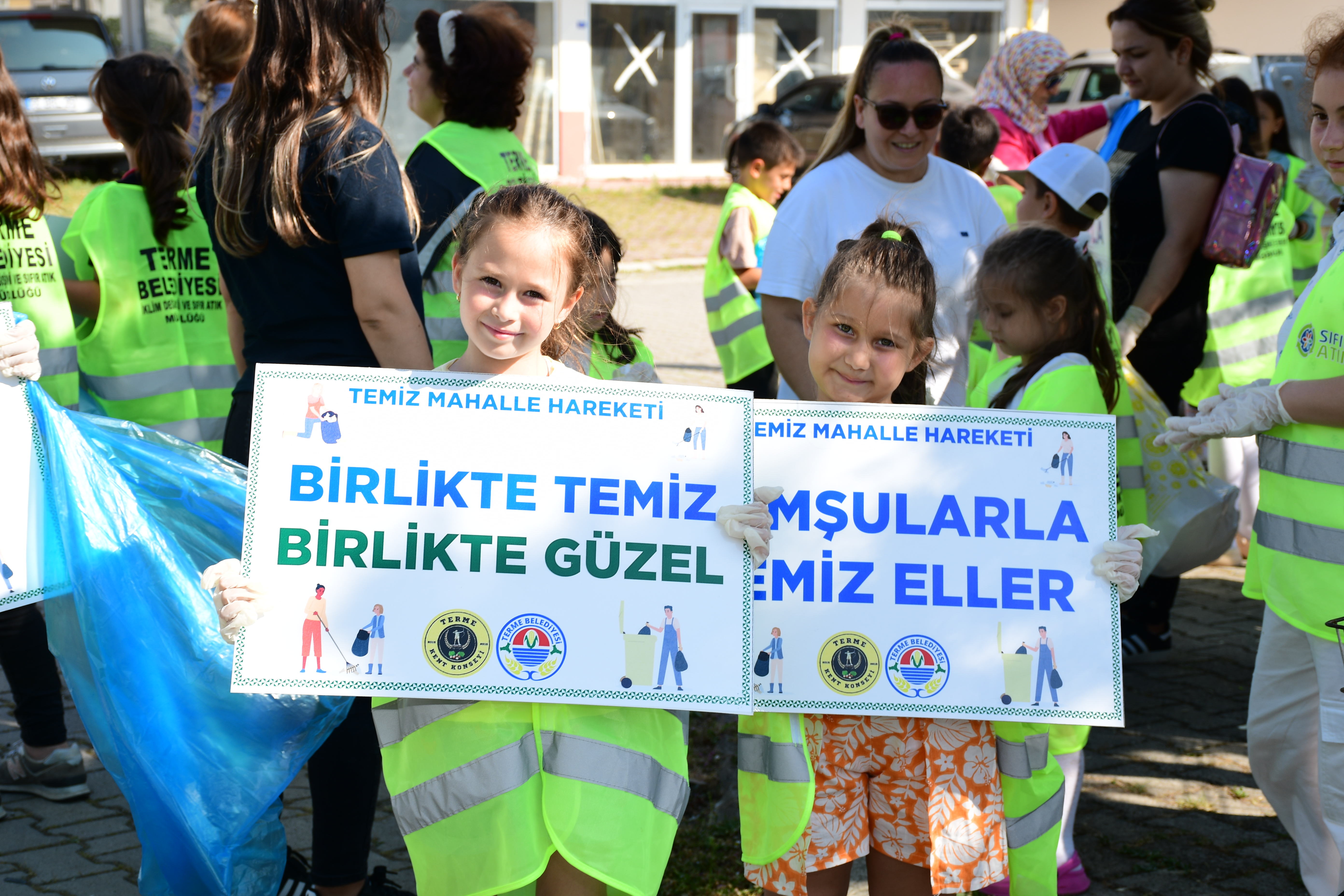 Elmalık Mahallesi’nde Temizlik Çalışması