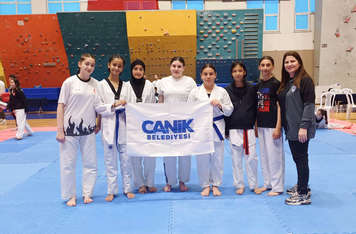 Canik Belediyespor Taekwondo Takımı Madalyaları Sildi Süpürdü!