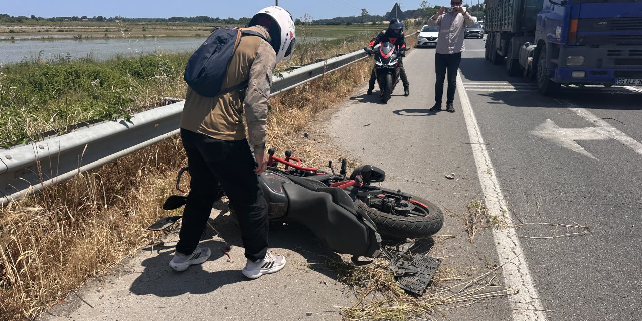 Devrilen motosikletin sürücüsü yaralandı