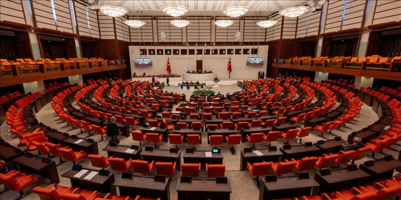 Meclis Başkanlığı tezkeresi oybirliğiyle kabul edildi