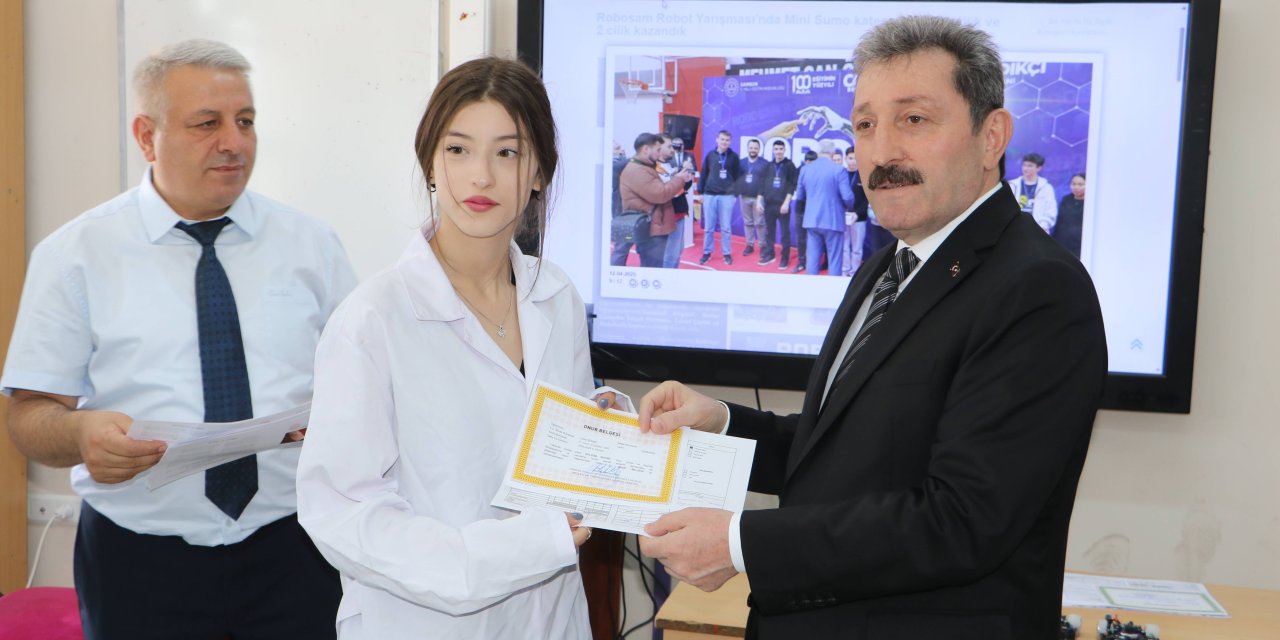Samsun’da 262 bin 443 öğrenci karnesini aldı