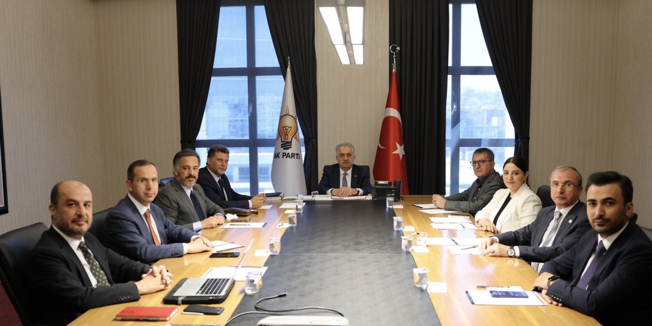 Siyasi ve hukuki konular değerlendirildi