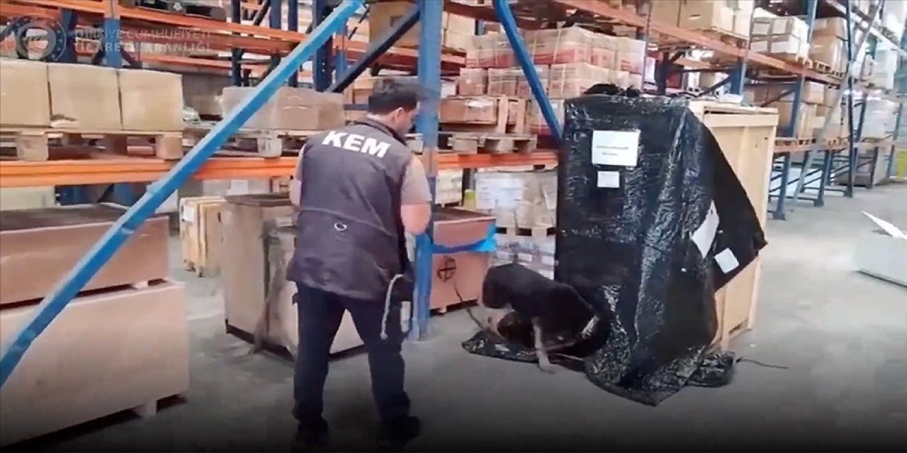 Yüklü miktarda uyuşturucu ele geçirdi
