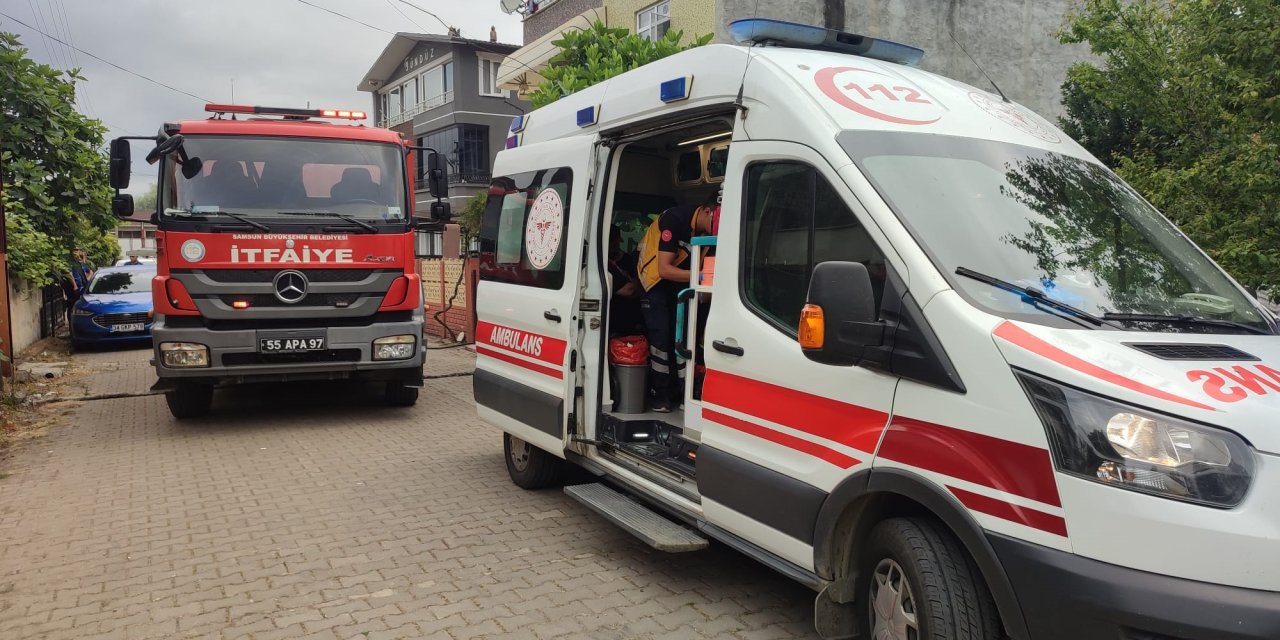 Evde çıkan yangında 5 kişi dumandan etkilendi