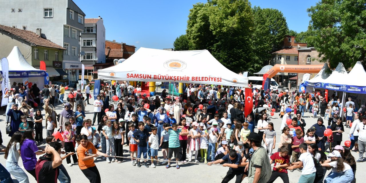 Ladik'te çocuk şenliği düzenlendi