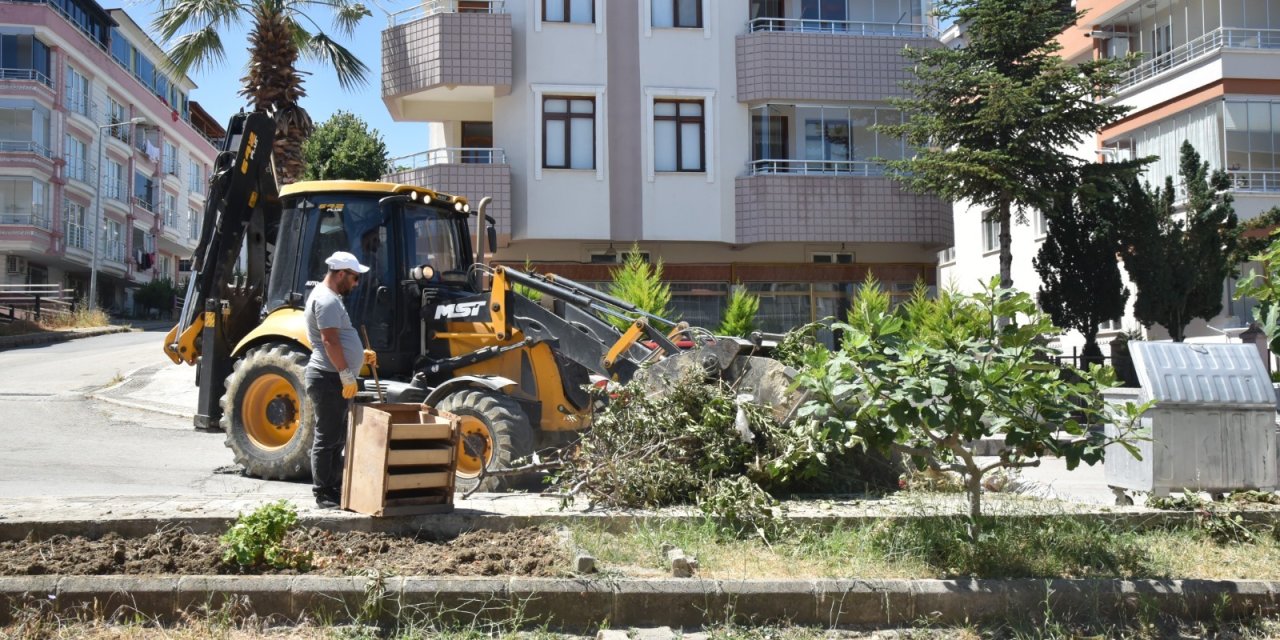 Atakum'da temizlik mesaisi devam ediyor