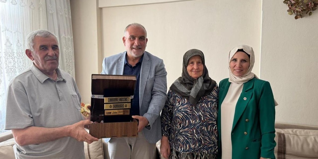 Canikli hacıları ziyaret etti