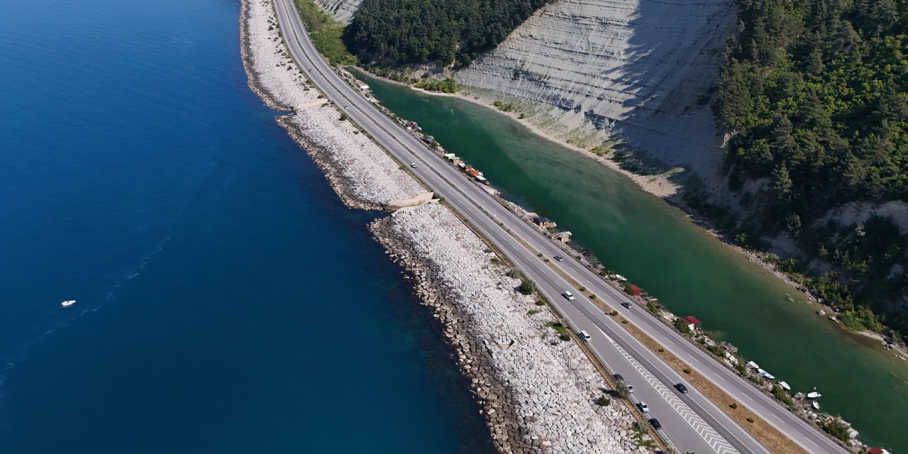 Sürücülere doyumsuz seyir sunuyor