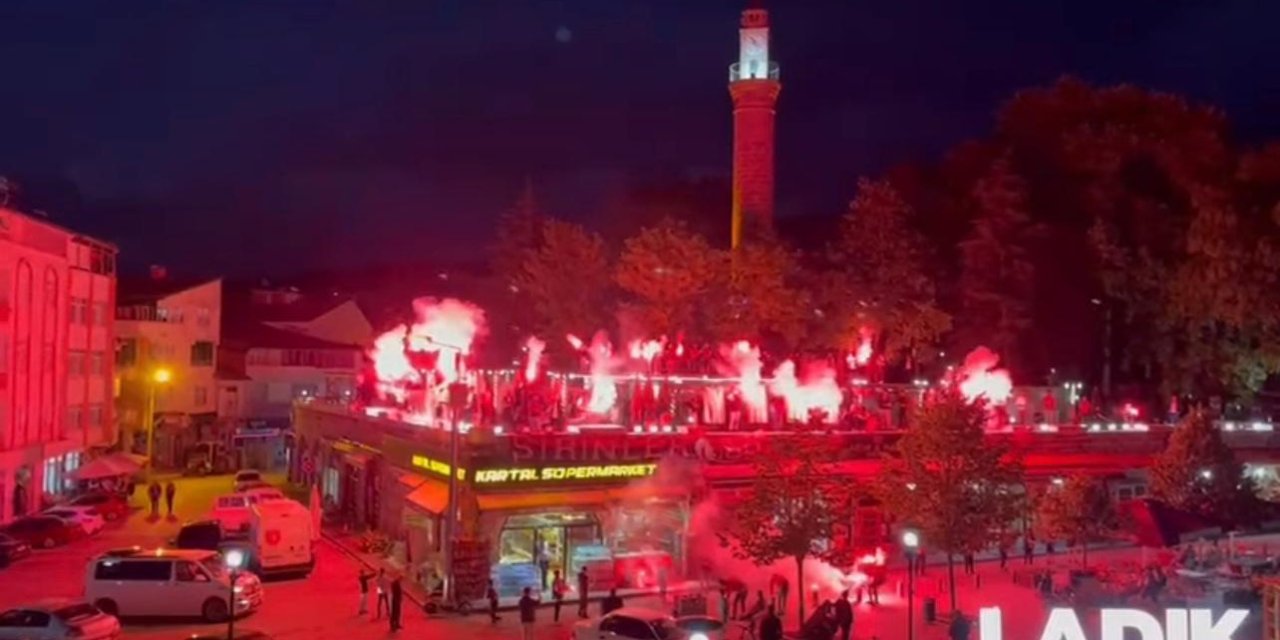 Coşkulu kutlama