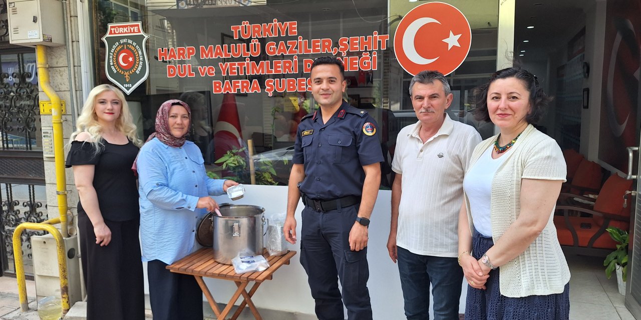 Şehit aileleri ve gaziler için aşure etkinliği yapıldı