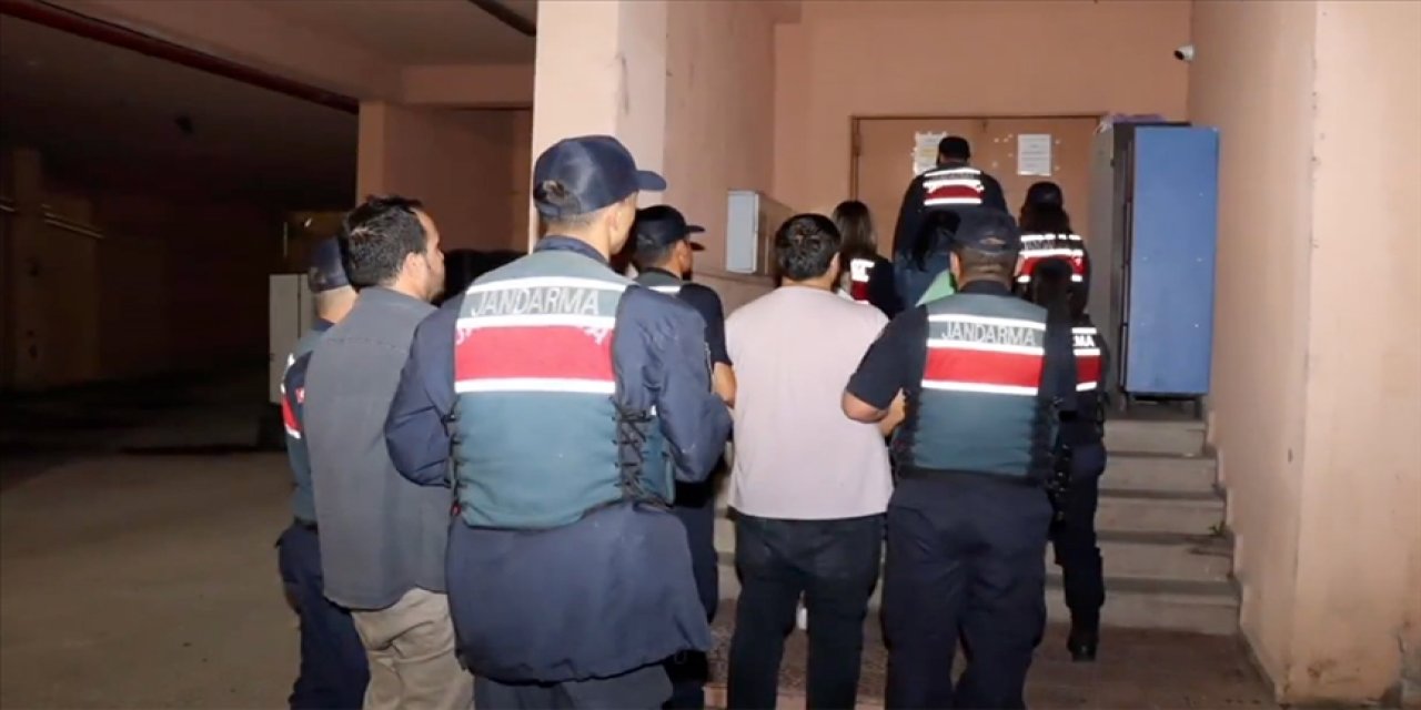 FETÖ'ye yönelik operasyonlarda 156 şüpheli yakalandı