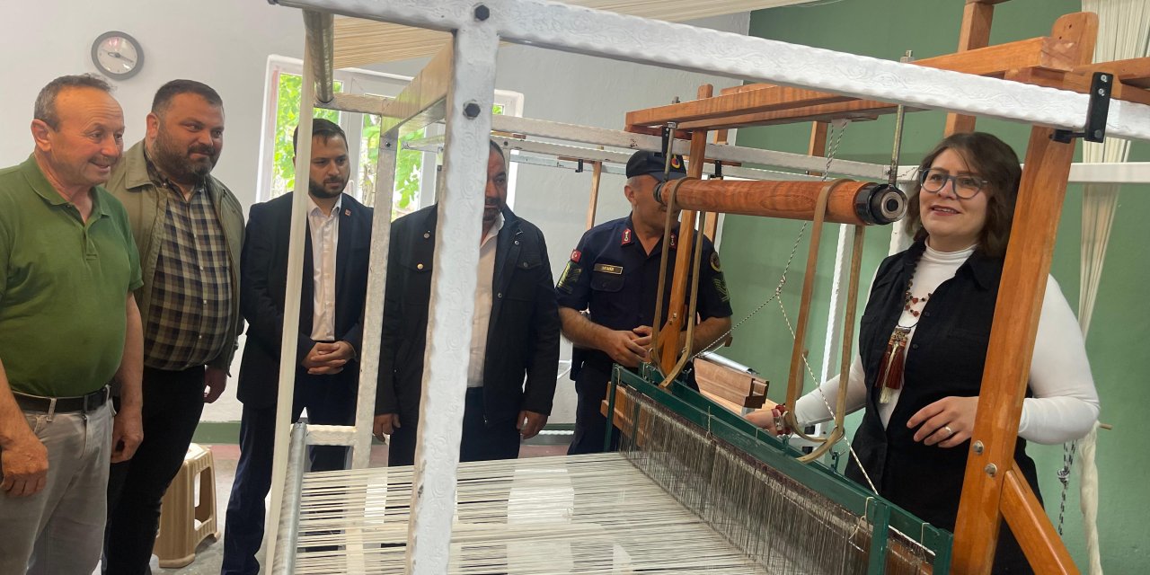 Kenevir dokuma kursu açıldı