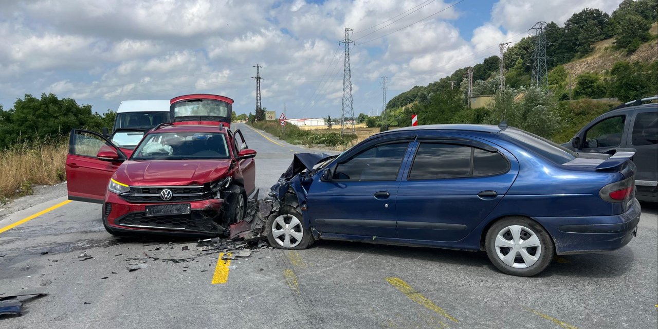 Trafik kazasında 2 kişi yaralandı