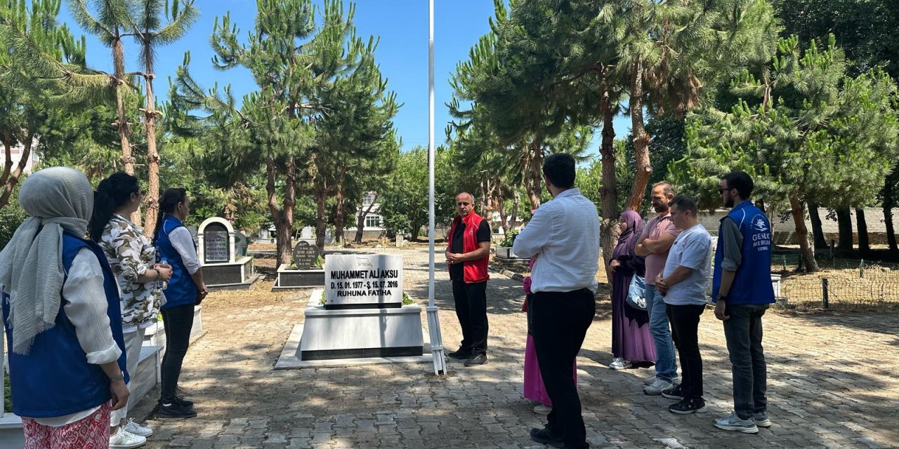 15 Temmuz şehidi kabri başında anıldı
