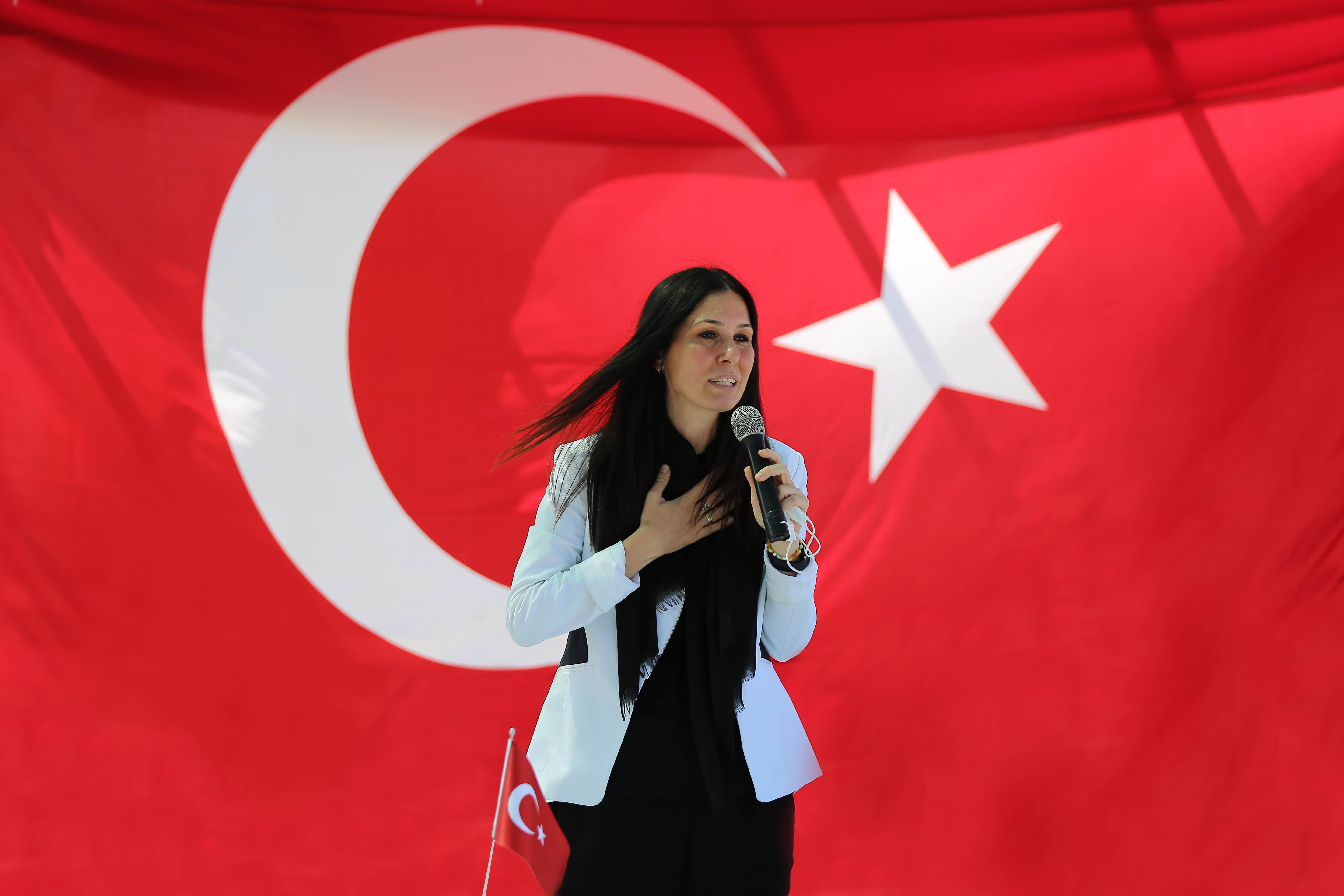 “Milletimiz Demokrasiye Sahip Çıktı”
