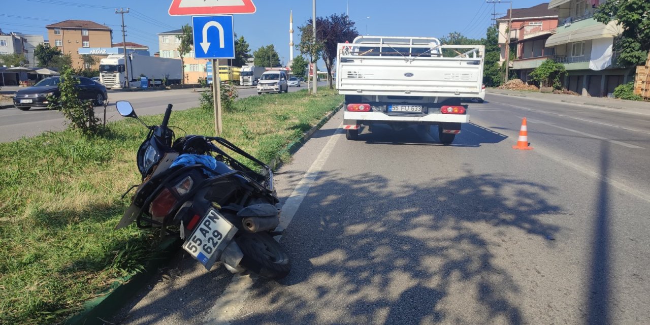 Motosiklet kamyonete çarptı: 1 yaralı