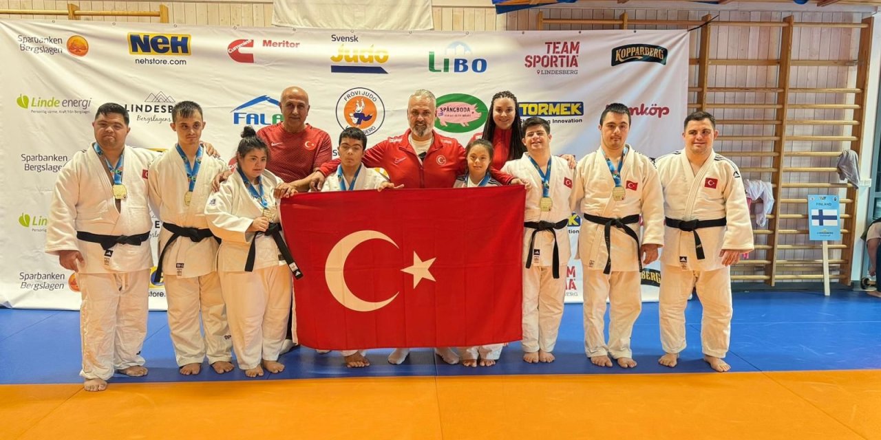 Altın madalyayı Türkiye’ye kazandırdı